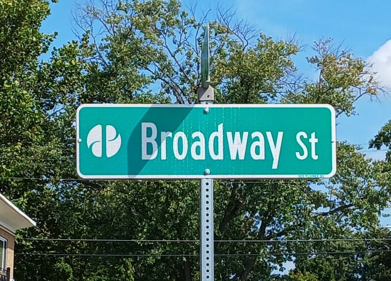 File:Broadway Street.jpg